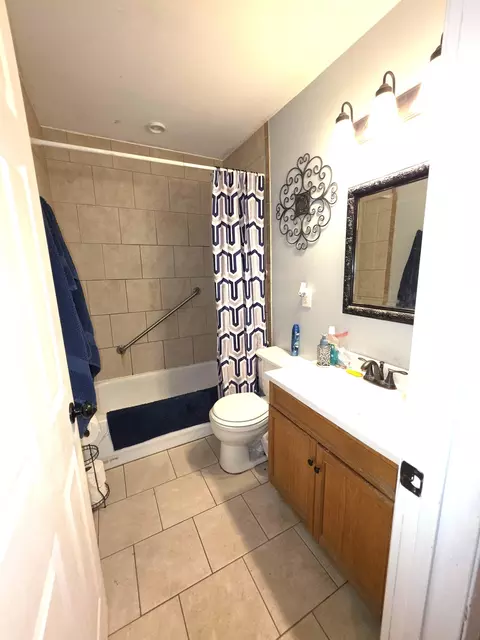 Bath - 2341 Sherman St, Gary, IN 46406 photo 1 of 2