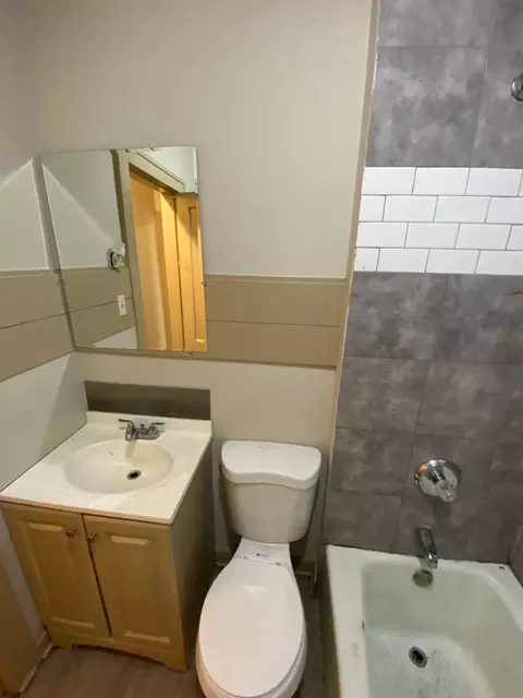 Bath - 3886 Adams St, Gary, IN 46408 photo 2 of 3
