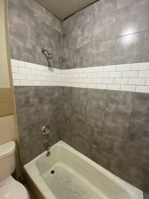 Bath - 3886 Adams St, Gary, IN 46408 photo 1 of 3