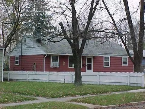 124 Trunk Ct, Michigan City, IN 46360