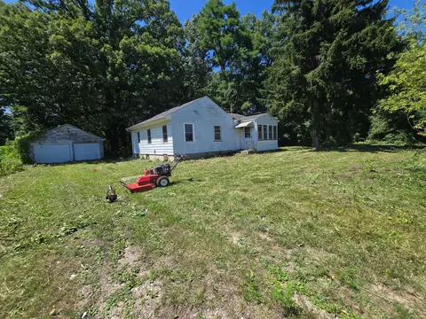 912 N State Road 149, Valparaiso, IN 46385