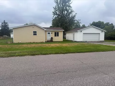 3030 Oak St, Lake Station, IN 46405