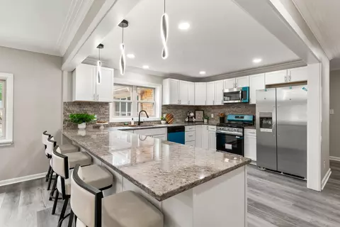 Kitchen - 3310 W 40th Ave, Gary, IN 46408 photo 4 of 5