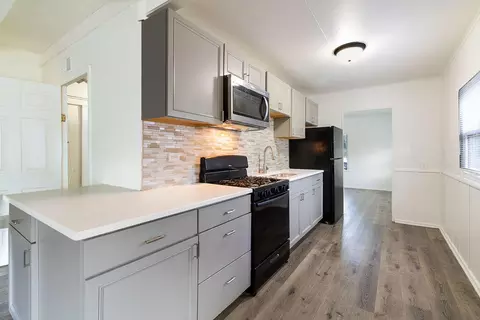 Kitchen - 3988 Fillmore St, Gary, IN 46408 photo 4 of 5