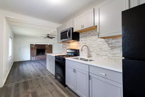 Kitchen - 3988 Fillmore St, Gary, IN 46408 photo 2 of 5