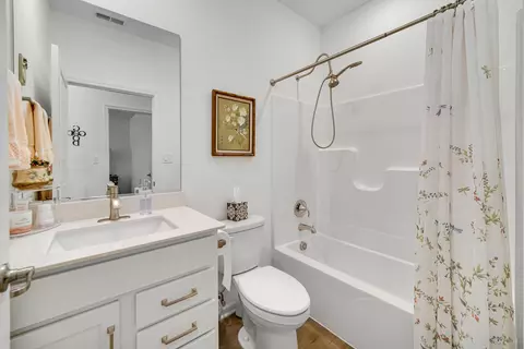 Bath - 8422 Kannon Dr, Lowell, IN 46356 photo 4 of 4