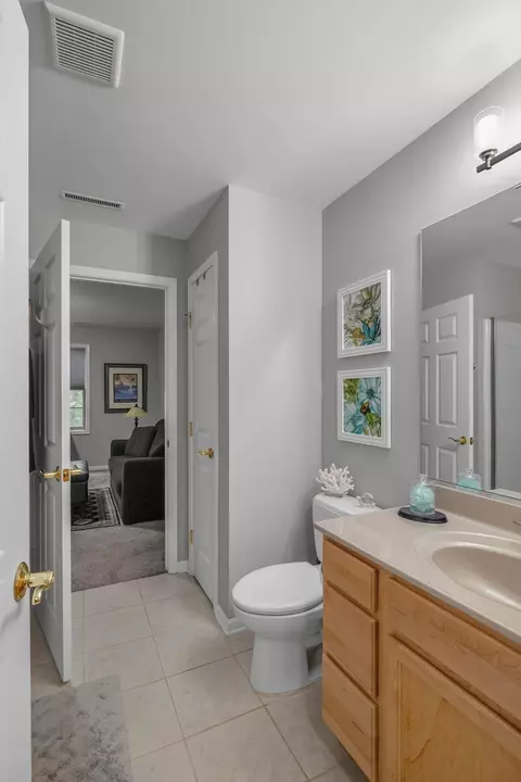 Bath - 1632 White Oak Cir #2B, Munster, IN 46321 photo 2 of 2