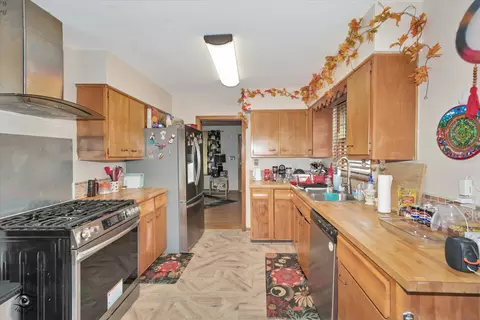 Kitchen - 2088 Roosevelt St, Gary, IN 46404 photo 2 of 2