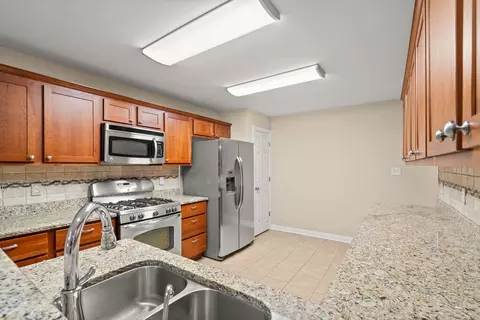 Kitchen - 11649 Upper Peninsula Pl, Saint John, IN 46373 photo 4 of 4
