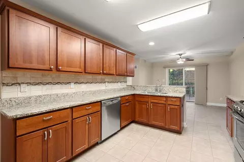 Kitchen - 11649 Upper Peninsula Pl, Saint John, IN 46373 photo 1 of 4