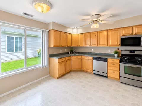 Kitchen - 1719 Beech Dr, Crown Point, IN 46307 photo 4 of 4