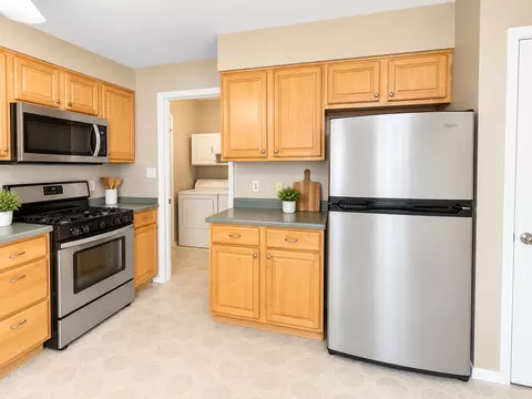 Kitchen - 1719 Beech Dr, Crown Point, IN 46307 photo 2 of 4