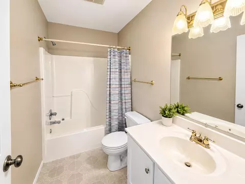 Bath - 1719 Beech Dr, Crown Point, IN 46307 photo 2 of 2