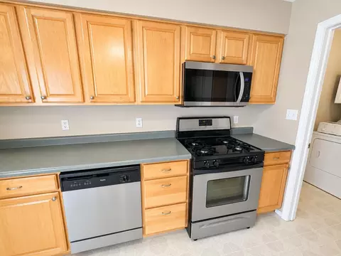 Kitchen - 1719 Beech Dr, Crown Point, IN 46307 photo 3 of 4