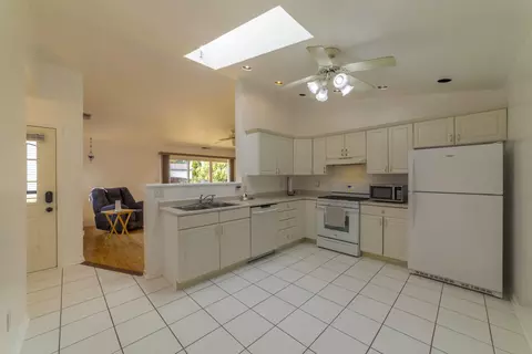 Kitchen - 1750 Beech Dr, Crown Point, IN 46307 photo 3 of 6