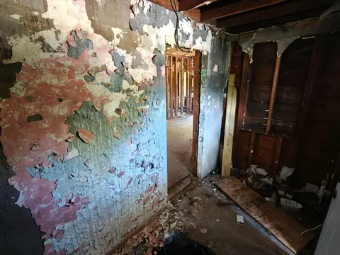 Entry Way - 834 E 41st Ave, Gary, IN 46409 photo 2 of 15