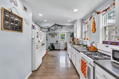 Kitchen - 3574 E 1300, Wheatfield, IN 46392 photo 1 of 2
