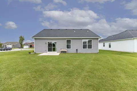 Exterior - 5981 E 116th Ave, Winfield, IN 46307 photo 4 of 5