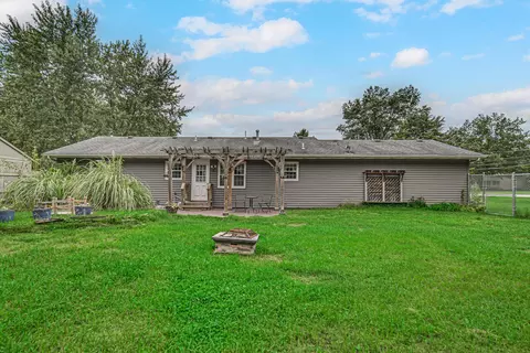 Exterior - 8868 Luann Dr, De Motte, IN 46310 photo 2 of 5