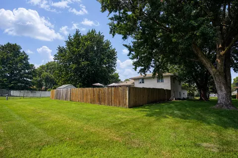 Exterior - 526 Cedar Ct, Munster, IN 46321 photo 9 of 9