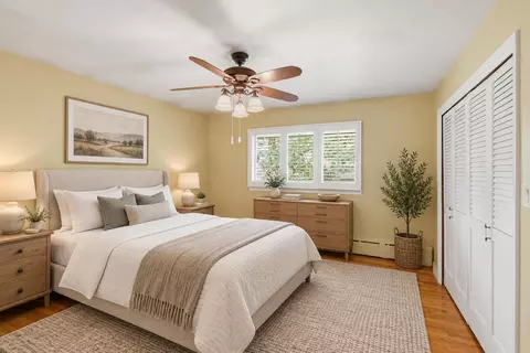 Bedroom - 526 Cedar Ct, Munster, IN 46321 photo 3 of 6