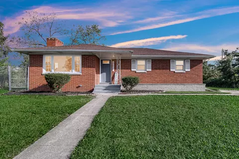 5650 Adams Ct, Merrillville, IN 46410