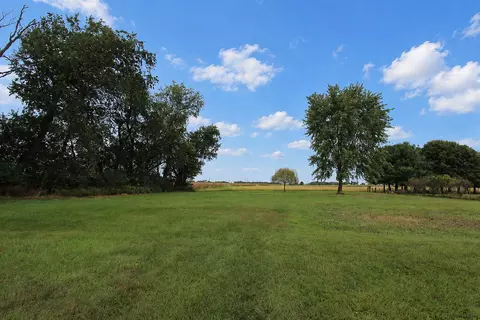 Exterior - 6458 E Bootjack Rd, Rolling Prairie, IN 46371 photo 2 of 5
