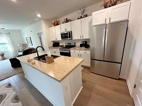 Kitchen - 7543 E 116th Pl, Winfield, IN 46307 photo 3 of 3