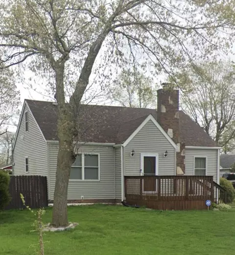3 Deerpath Rd, Merrillville, IN 46410