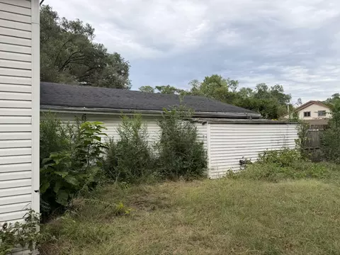 Exterior - 3719 W 24th Ave, Gary, IN 46404 photo 5 of 9
