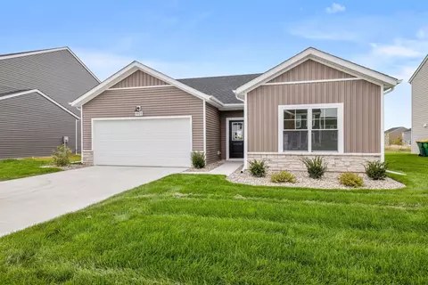 4407 Goldfinch Ave, Valparaiso, IN 46385