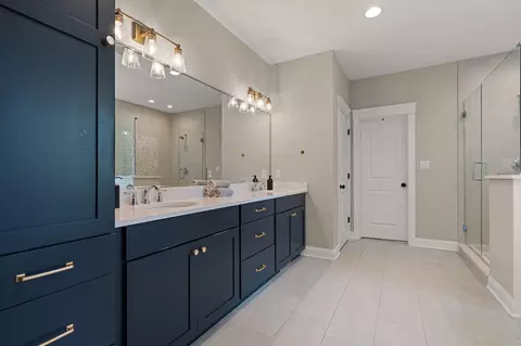 Bath - 629 George Cohan Ct, Crown Point, IN 46307 photo 1 of 9
