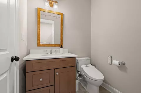Bath - 629 George Cohan Ct, Crown Point, IN 46307 photo 5 of 9