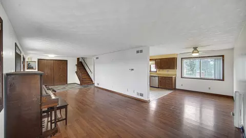 Living - 18320 Cline Ave, Lowell, IN 46356 photo 3 of 5