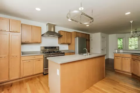 Kitchen - 1310 Dune Meadows Dr, Porter, IN 46304 photo 1 of 2