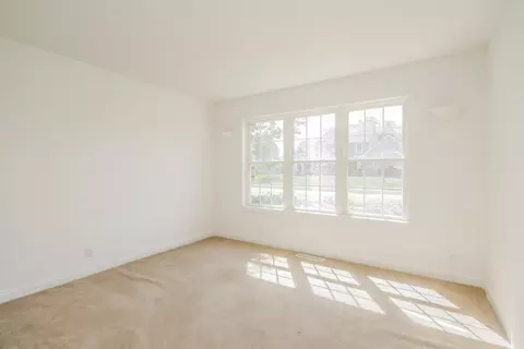 Living - 1310 Dune Meadows Dr, Porter, IN 46304 photo 3 of 3