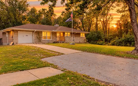 Exterior - 810 S Cline Ave, Griffith, IN 46319 photo 3 of 7