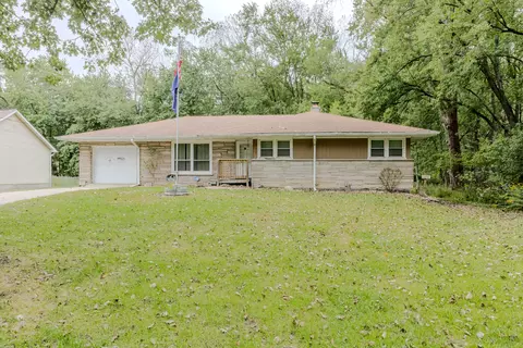 Exterior - 810 S Cline Ave, Griffith, IN 46319 photo 2 of 7