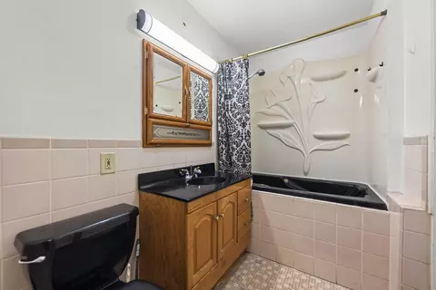 Bath - 631 N Miami St, Gary, IN 46403 photo 2 of 2