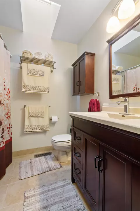 Bath - 4142 Augusta Dr, Crown Point, IN 46307 photo 2 of 2