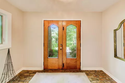 Entry Way - 105 Ogden Rd, Ogden Dunes, IN 46368 photo 1 of 5