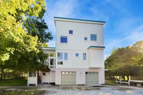 26 Tryon Farm Ln, Michigan City, IN 46360