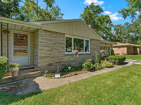 5410 Marcella Rd, Merrillville, IN 46410