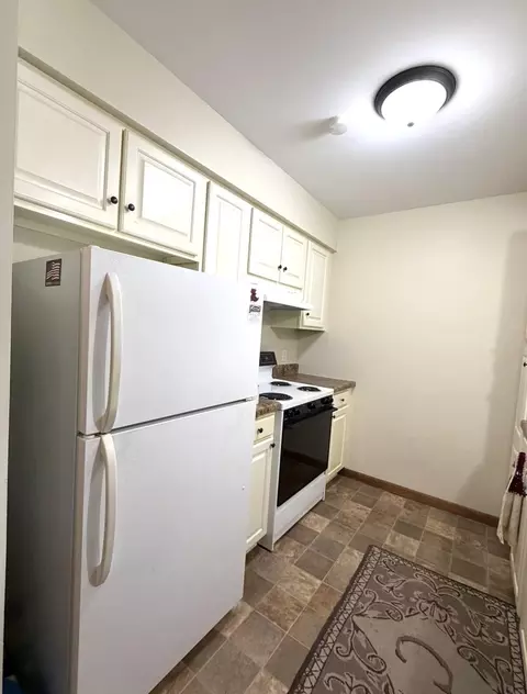 Kitchen - 121 N West St #16, Crown Point, IN 46307 photo 3 of 3