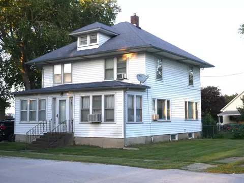 211 S Clay St, Morocco, IN 47963