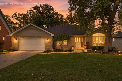 5350 Mount Dr, Schererville, IN 46375