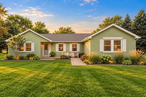 4307 N Campbell St, Valparaiso, IN 46385
