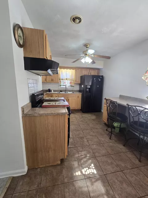Kitchen - 4401 E 13th Ave, Gary, IN 46403 photo 2 of 3