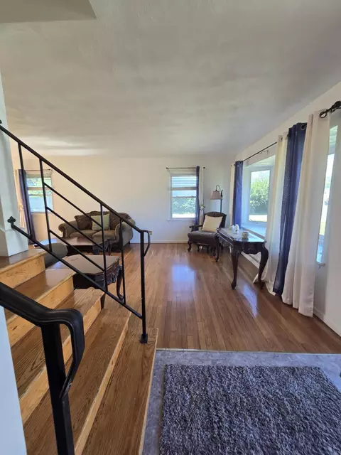 Entry Way - 4401 E 13th Ave, Gary, IN 46403 photo 1 of 2