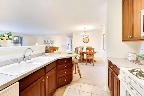 Kitchen - 1641 White Oak Ave #2C, Munster, IN 46321 photo 2 of 2